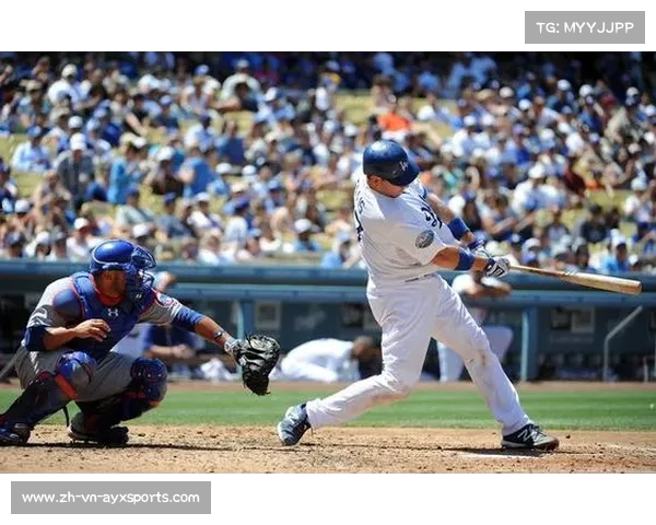 芝加哥小熊队传奇球员与百年冠军梦圆的辉煌历史